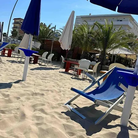 Apartment Fronte Mare - A Due Passi Dal Blu Civitanova Marche