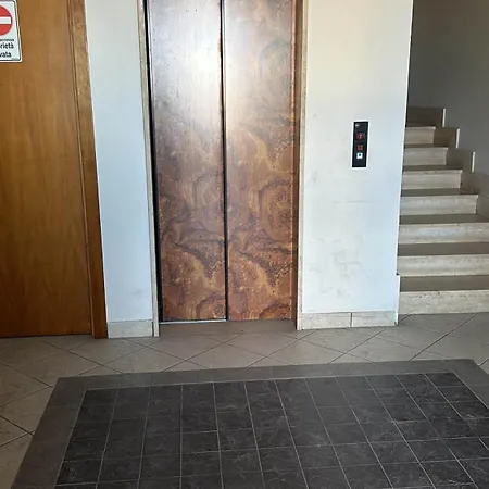 Fronte Mare - A Due Passi Dal Blu Lägenhet *